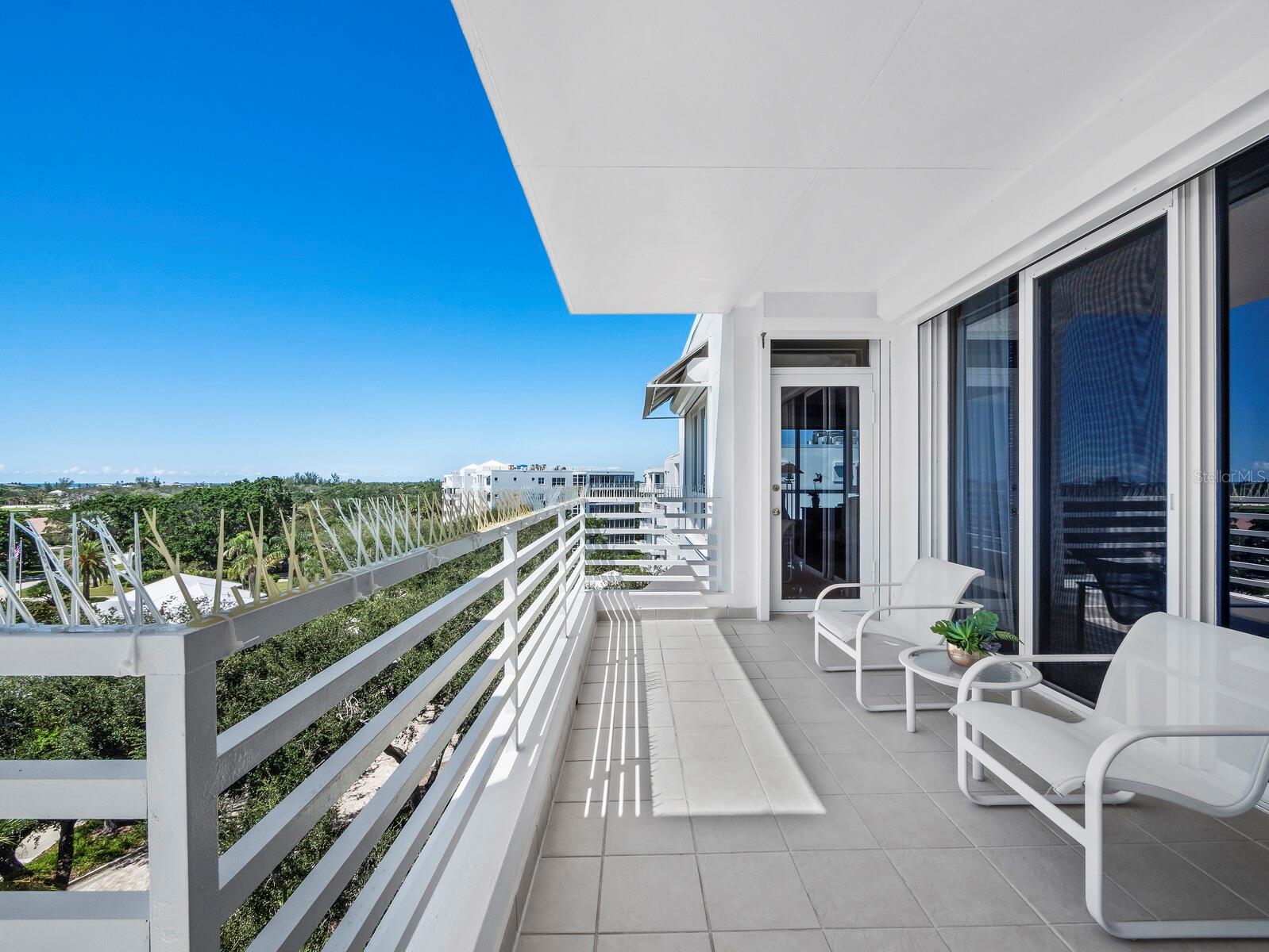 2410 HARBOURSIDE DR #151