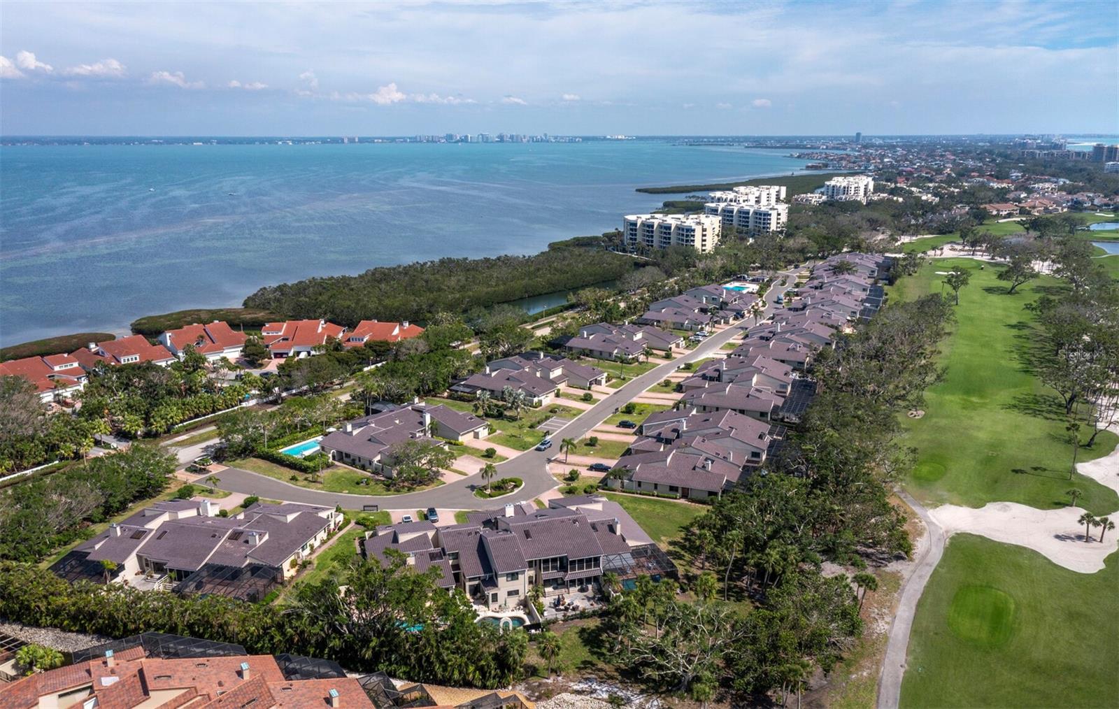 2155 HARBOURSIDE DR #804
