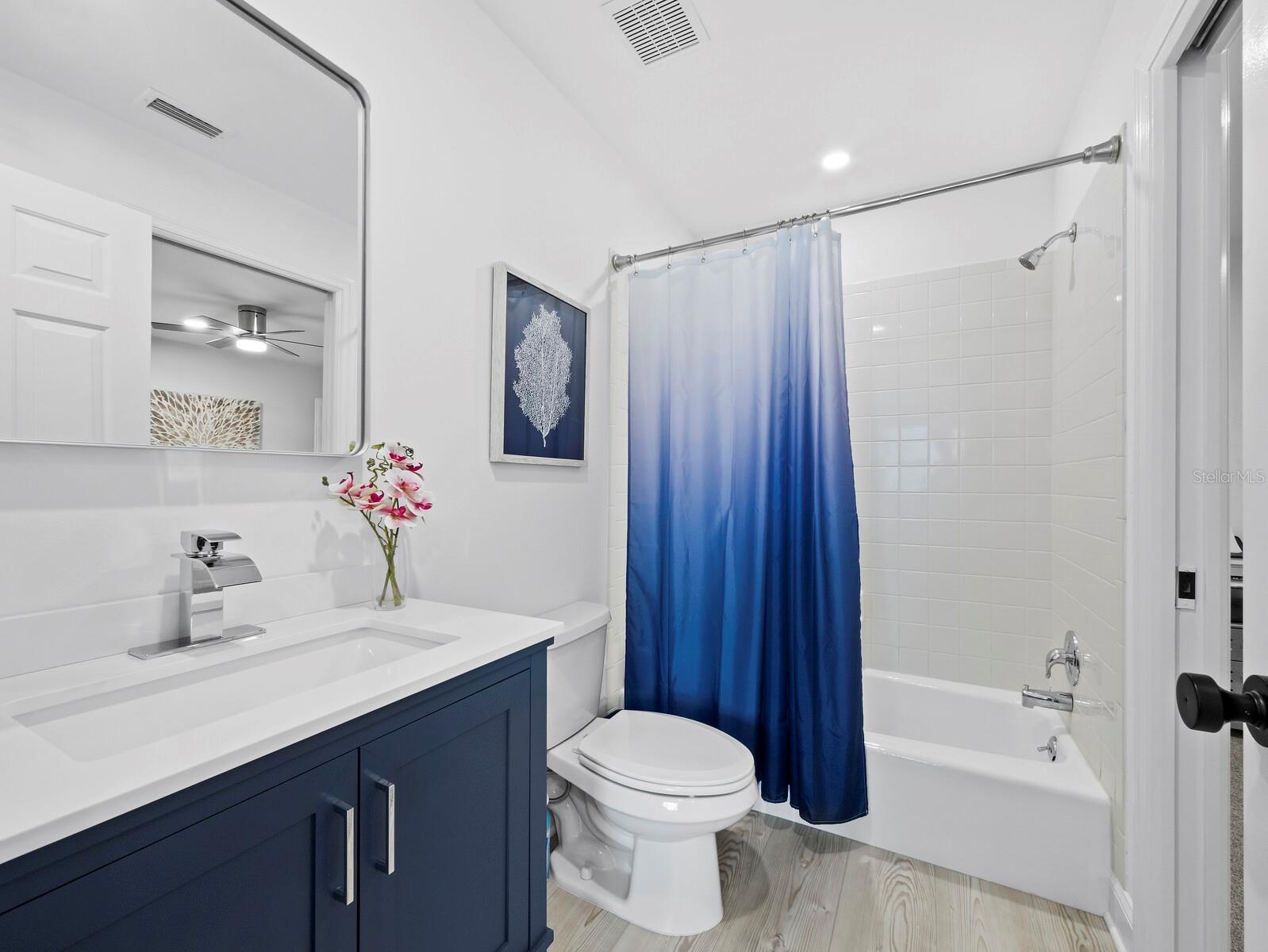 2155 HARBOURSIDE DR #804