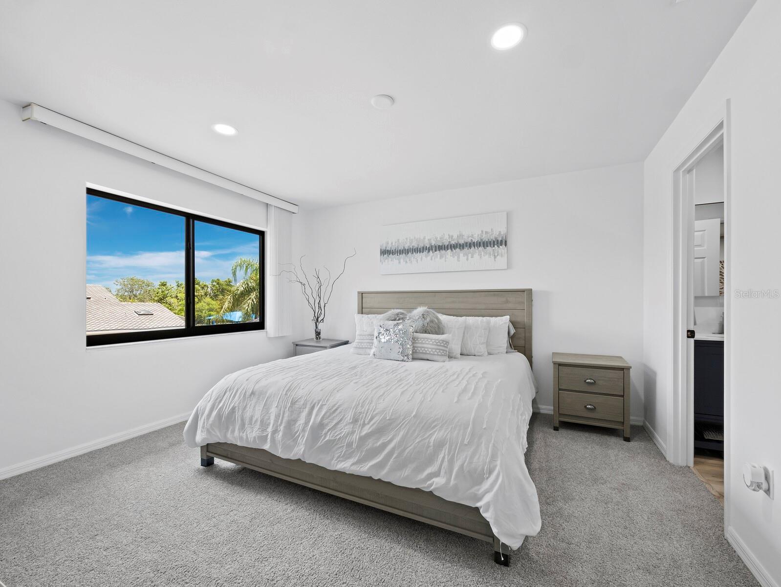 2155 HARBOURSIDE DR #804