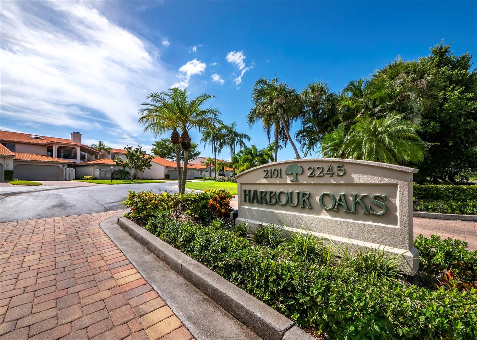 2155 HARBOURSIDE DR #804