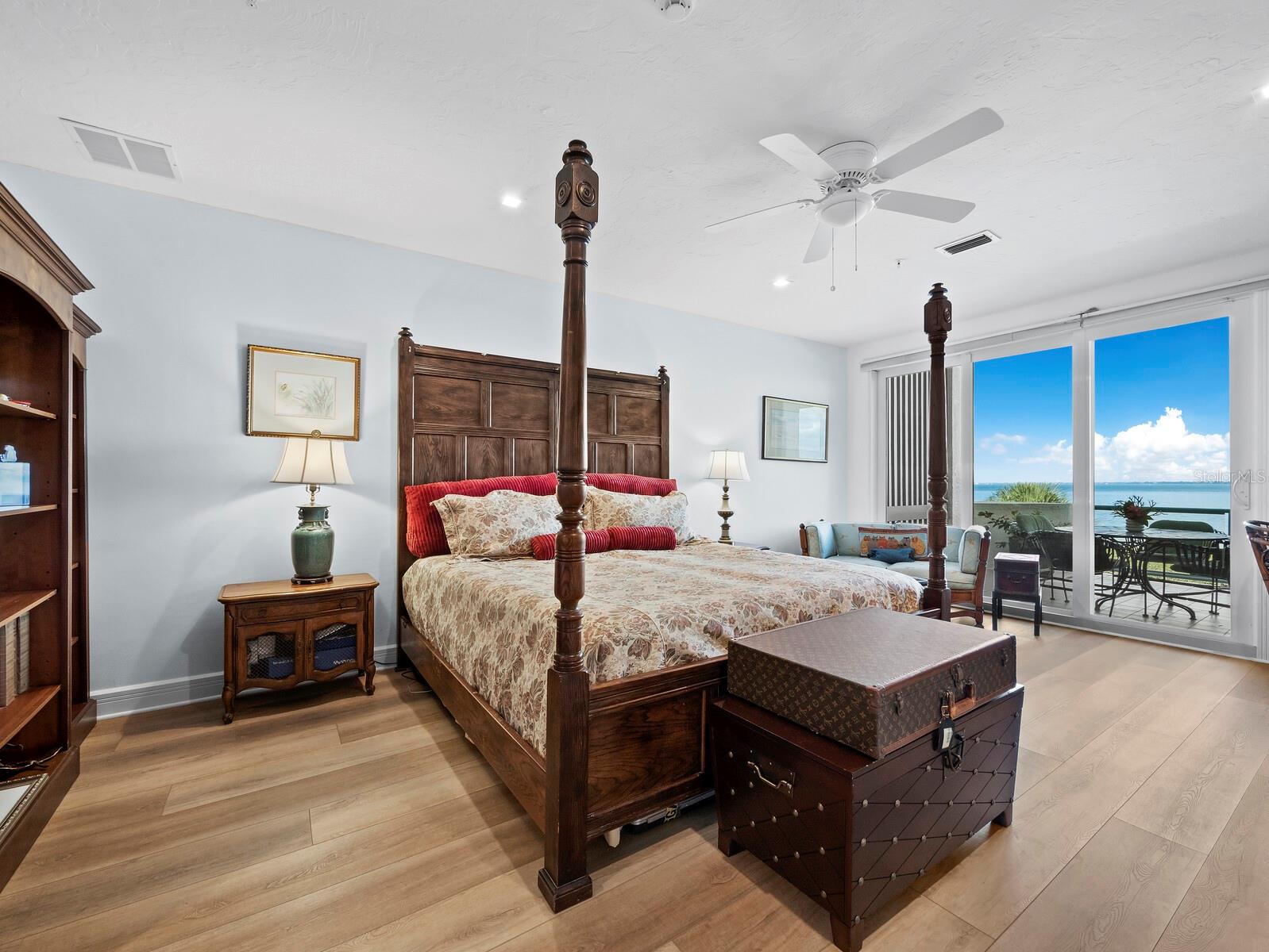 340 GULF OF MEXICO DR #112