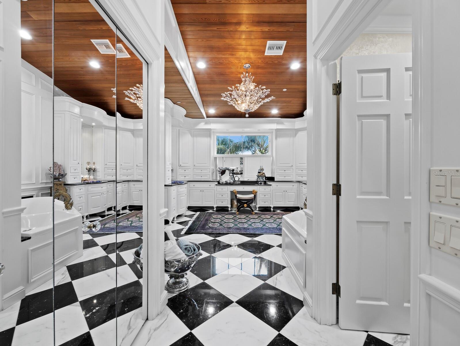 6685 GULF OF MEXICO DR