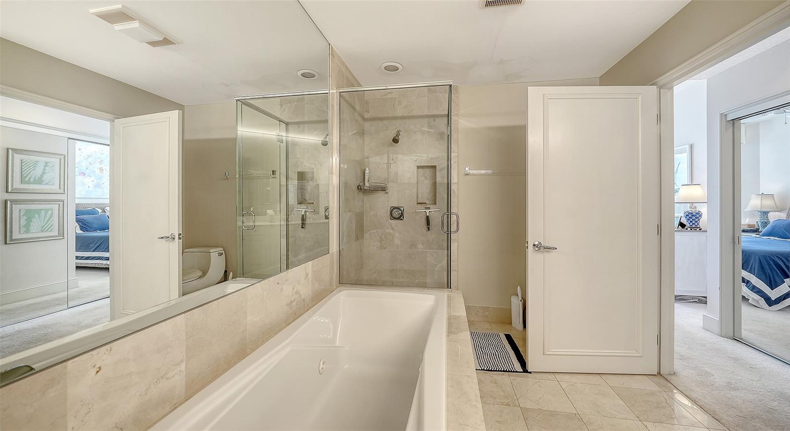 3080 GRAND BAY BLVD #515