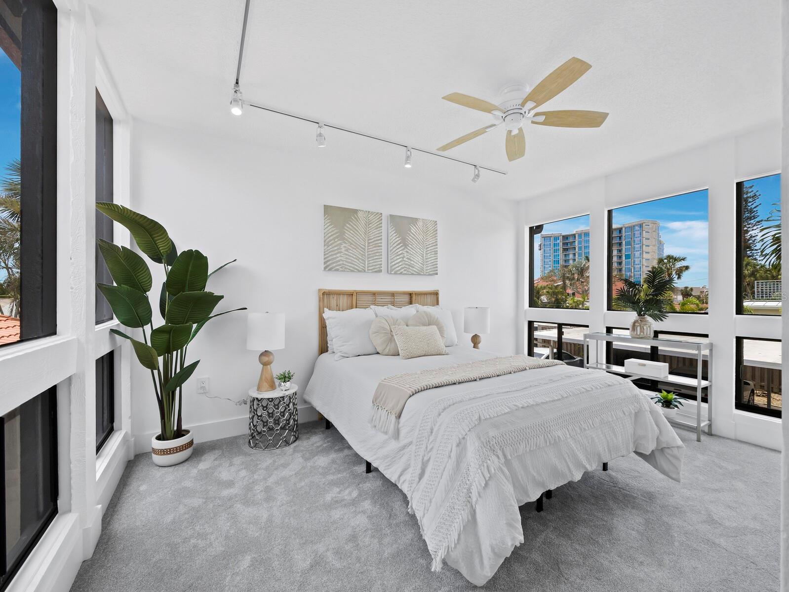 800 S BLVD OF THE PRESIDENTS #19