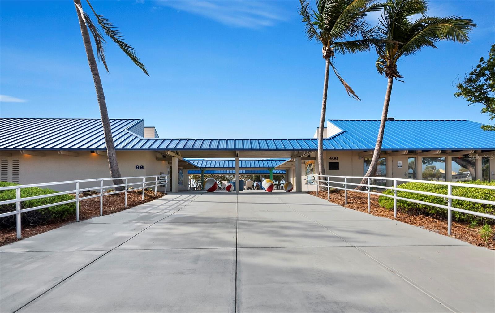 800 S BLVD OF THE PRESIDENTS #19