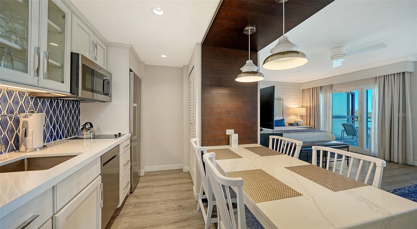 225 SANDS POINT RD #7205