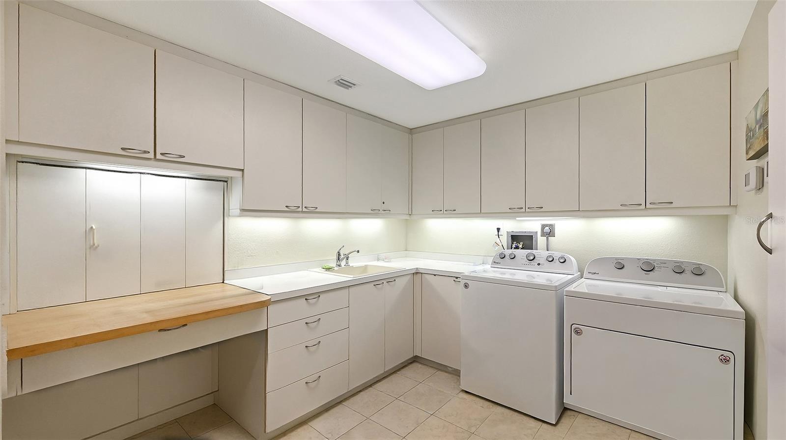 2550 HARBOURSIDE DR #324