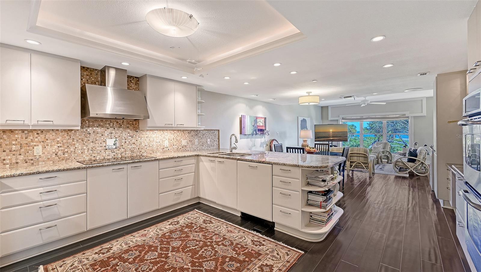 2550 HARBOURSIDE DR #324