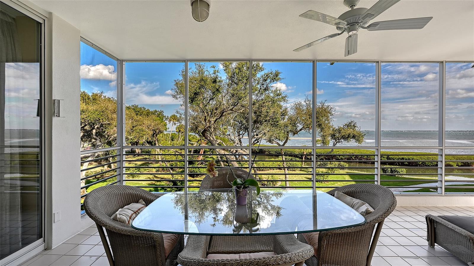 2550 HARBOURSIDE DR #324