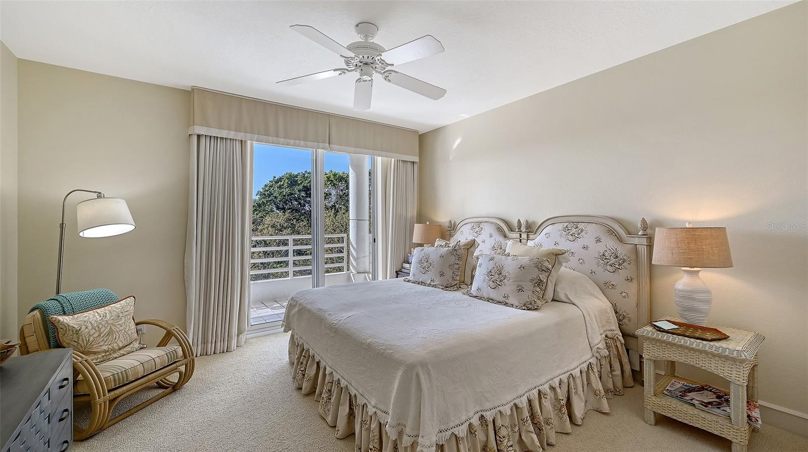 2550 HARBOURSIDE DR #324