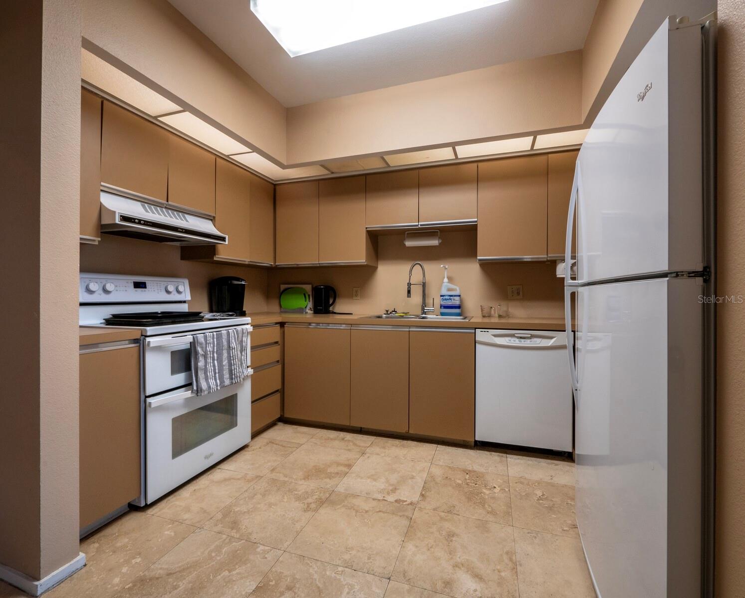 1135 GULF OF MEXICO DR #605