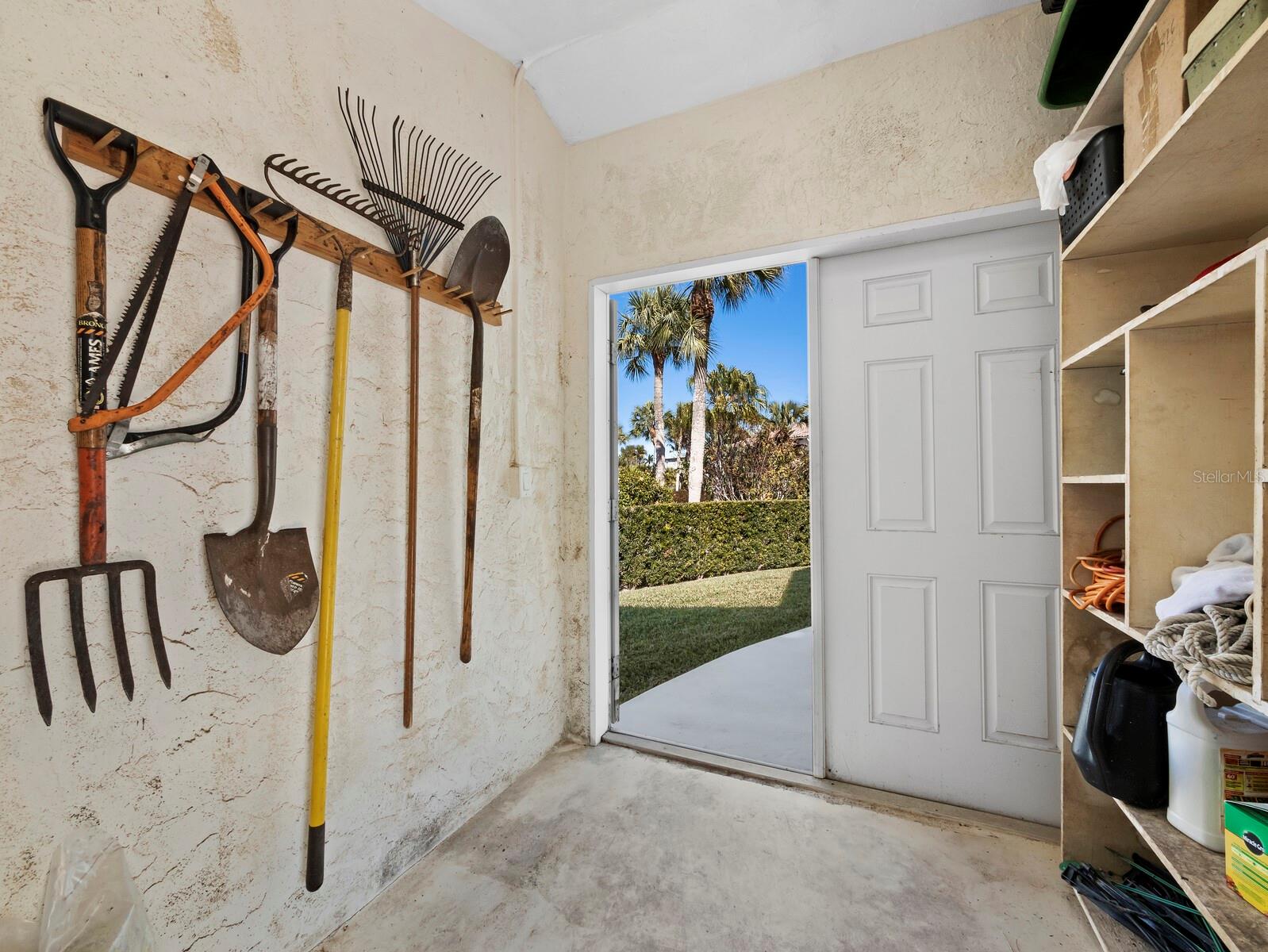 5970 EMERALD HARBOR DR