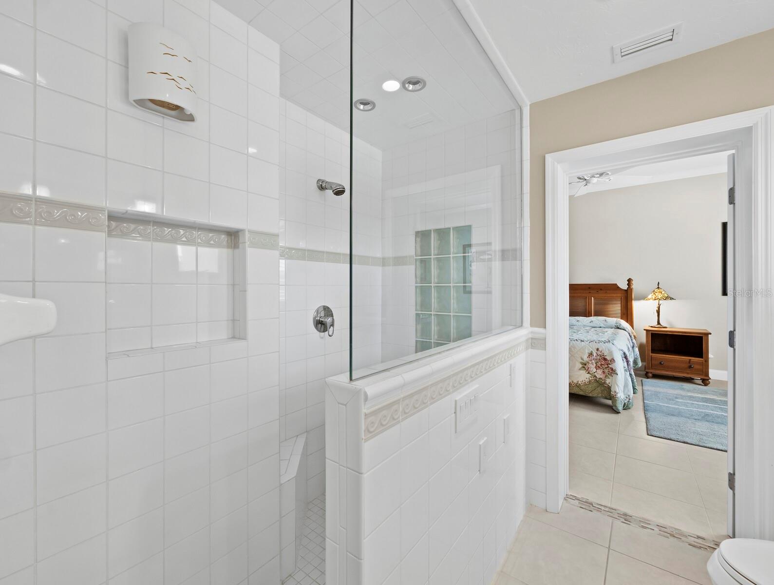 5970 EMERALD HARBOR DR