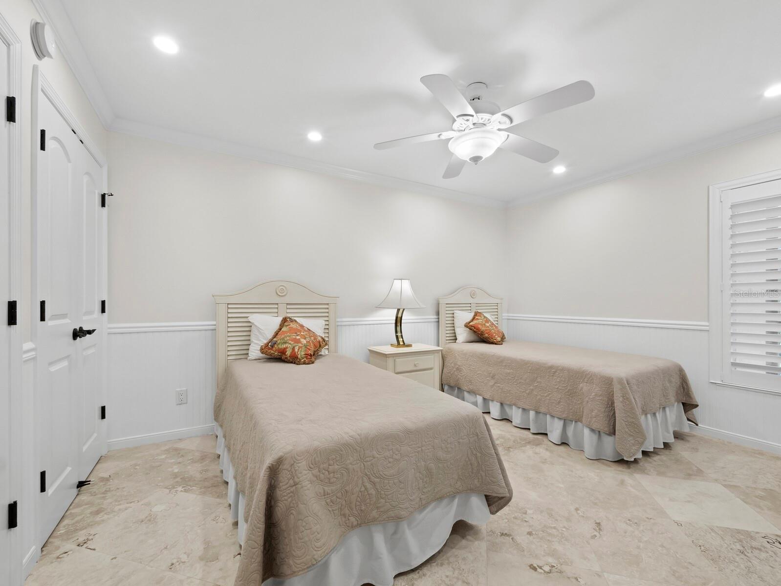 2055 GULF OF MEXICO DR #G2-102