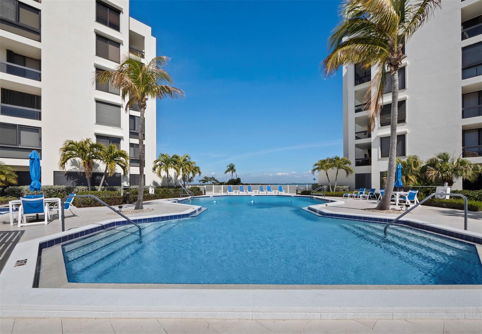 2016 HARBOURSIDE DR #317