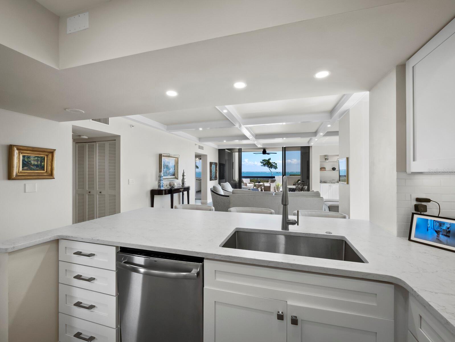 2016 HARBOURSIDE DR #317