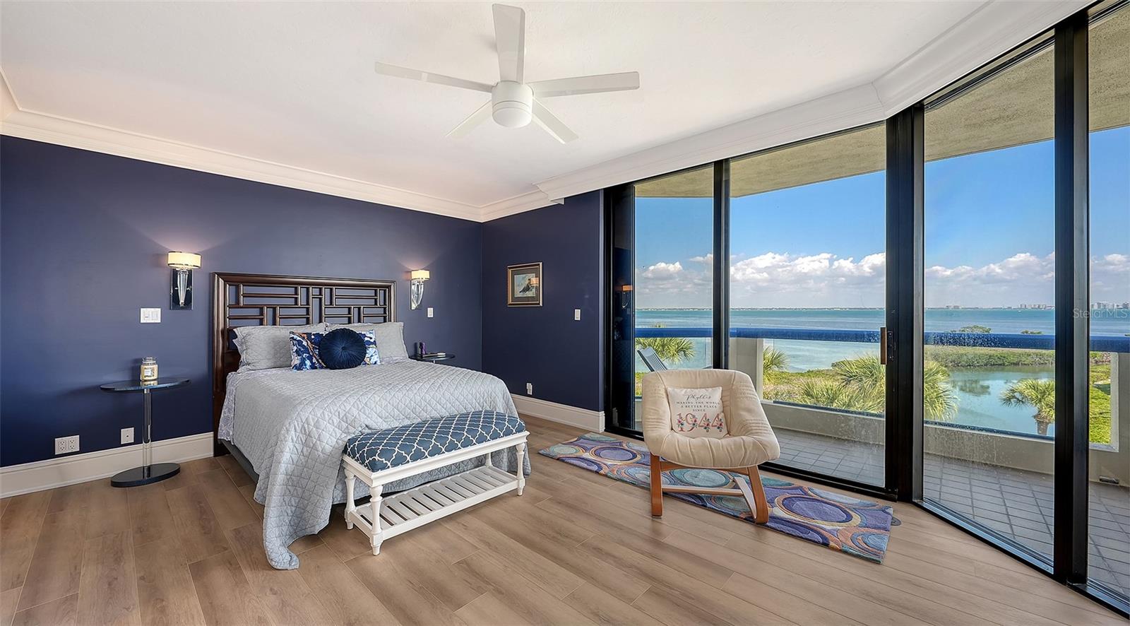 2110 HARBOURSIDE DR #536