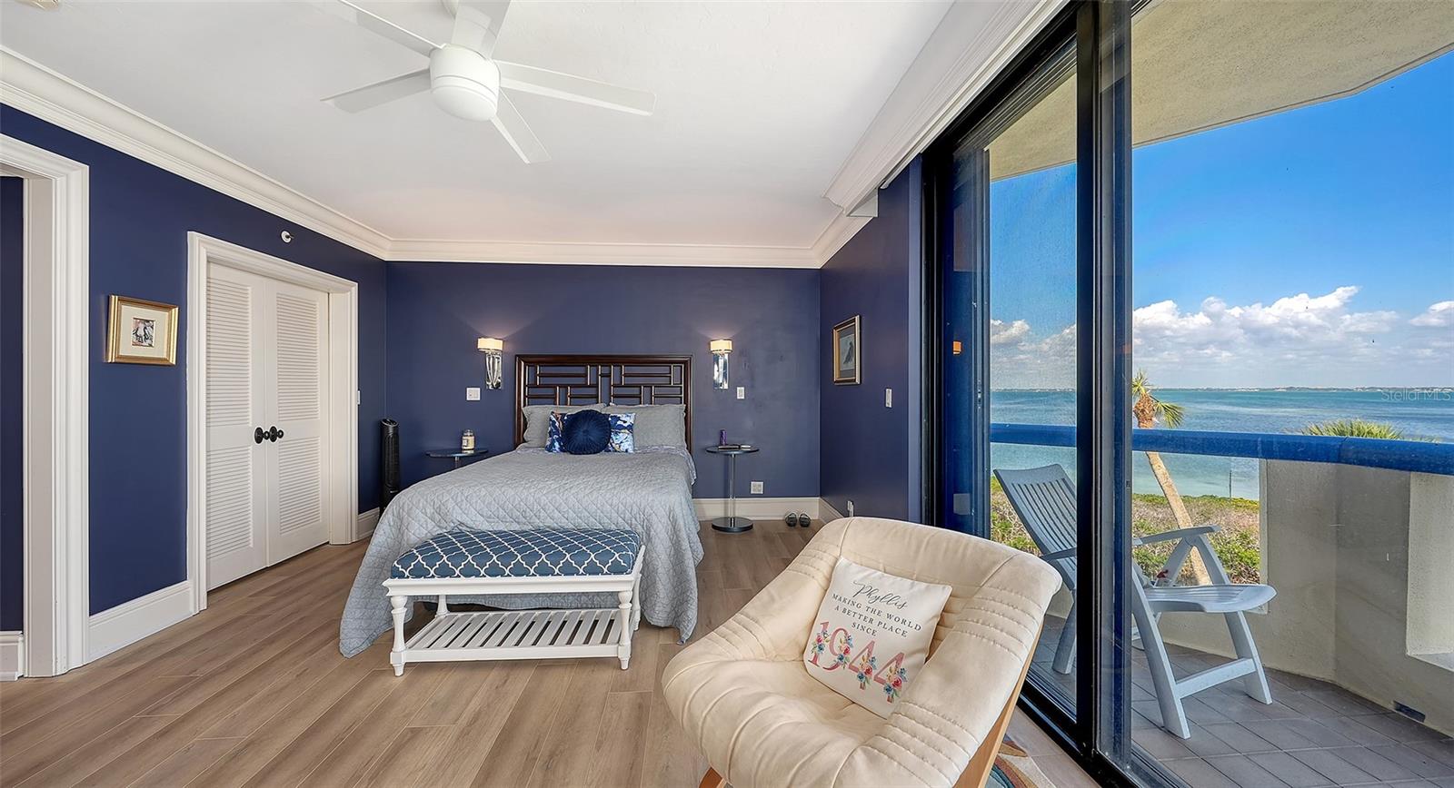 2110 HARBOURSIDE DR #536