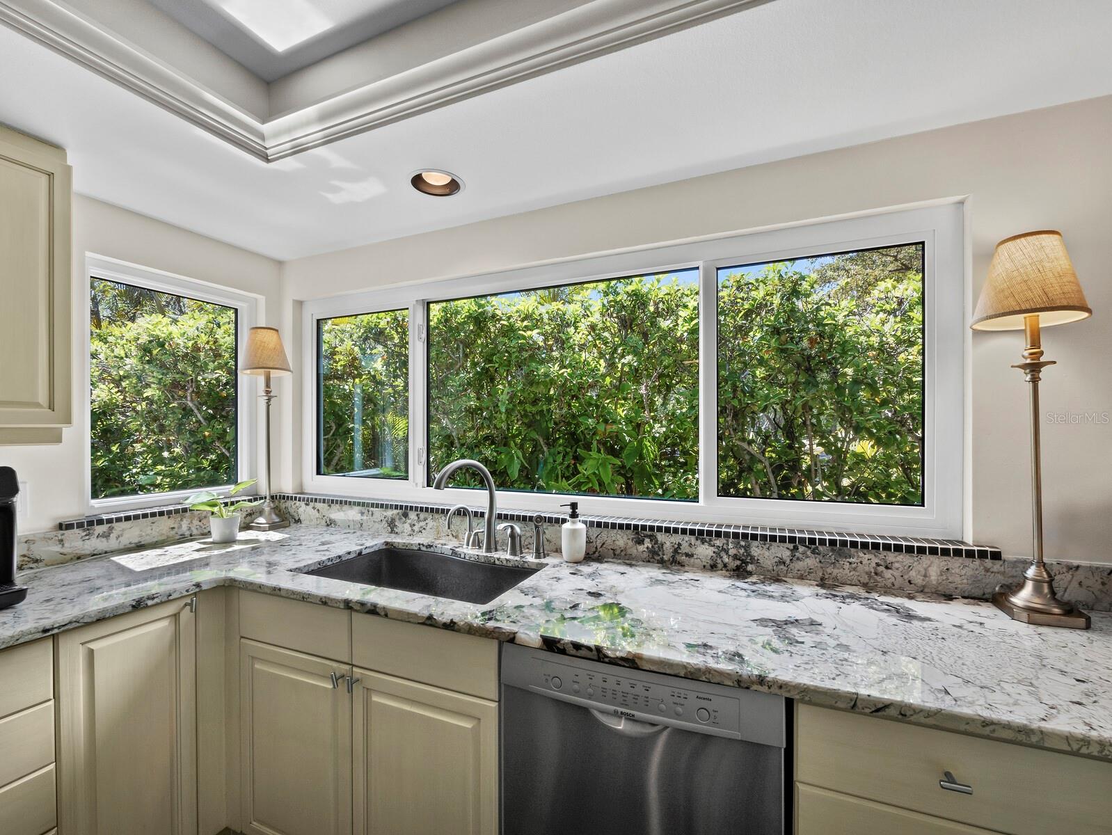 3466 WINDING OAKS DR #35