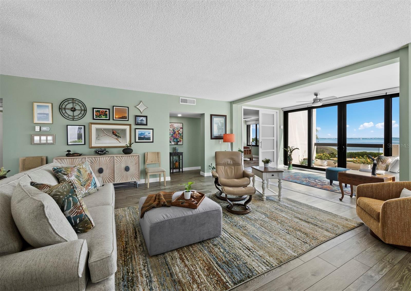 2020 HARBOURSIDE DR #417