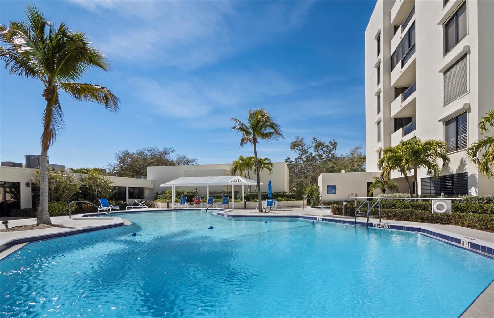 2020 HARBOURSIDE DR #417