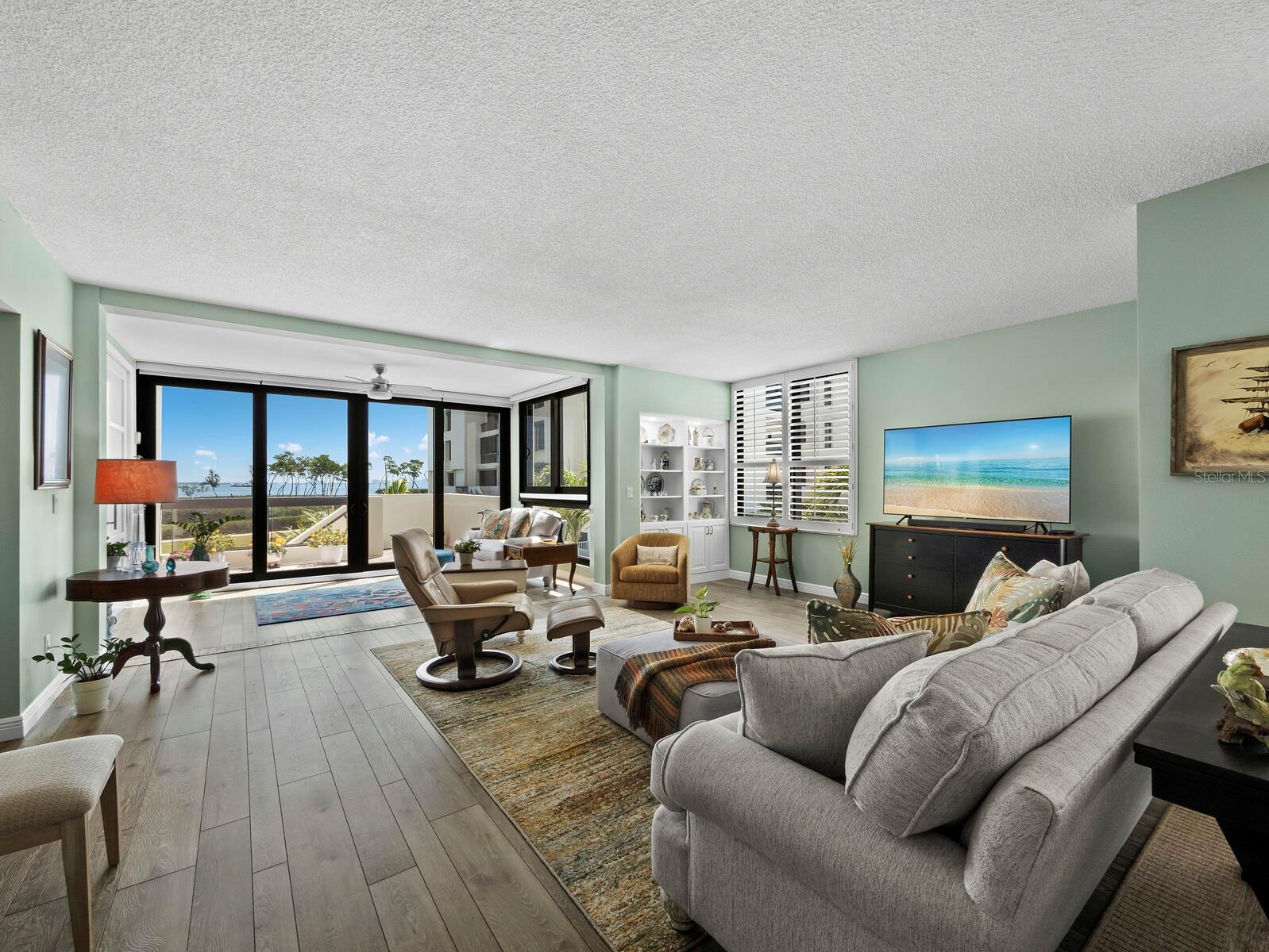 2020 HARBOURSIDE DR #417