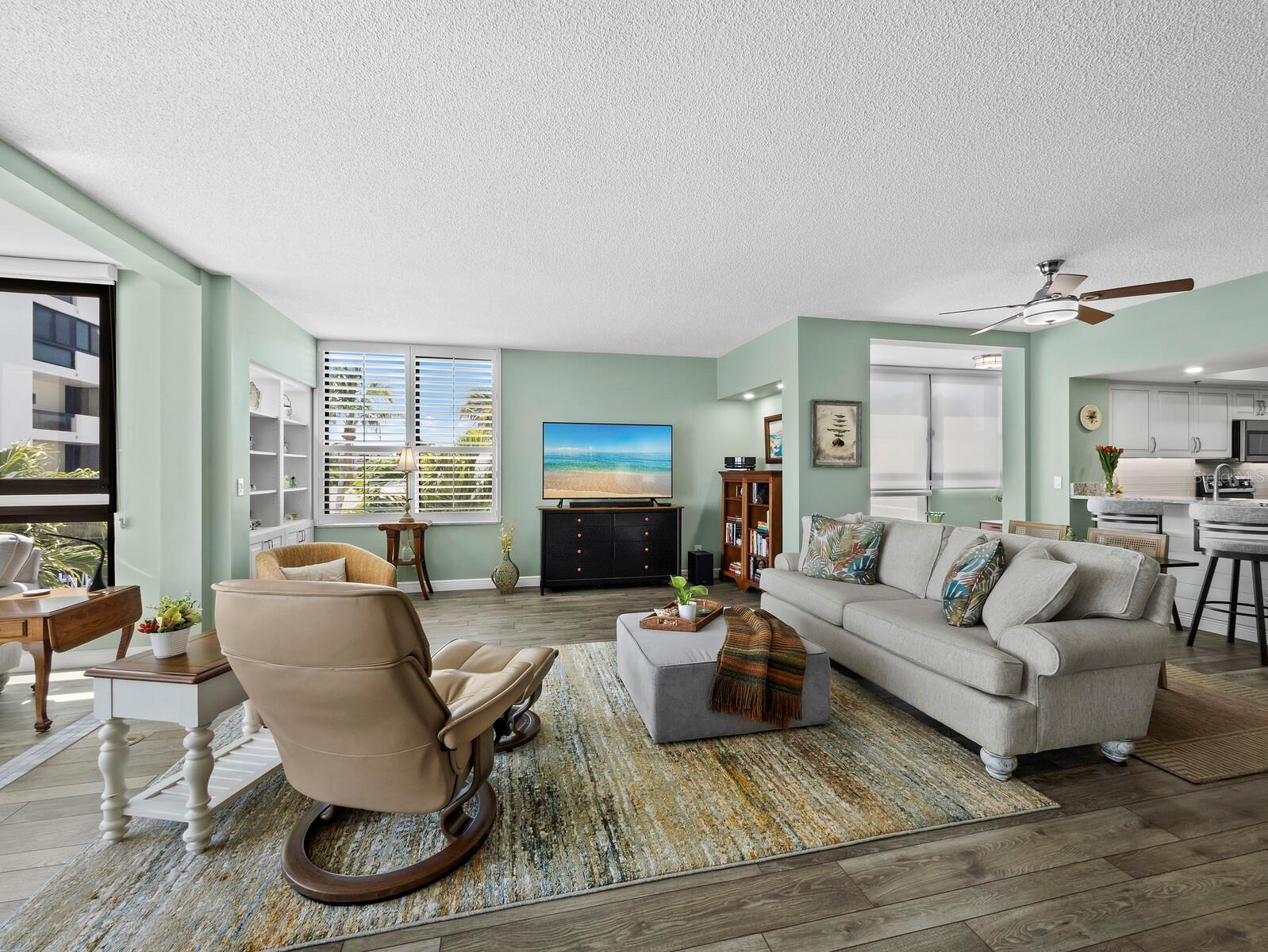 2020 HARBOURSIDE DR #417