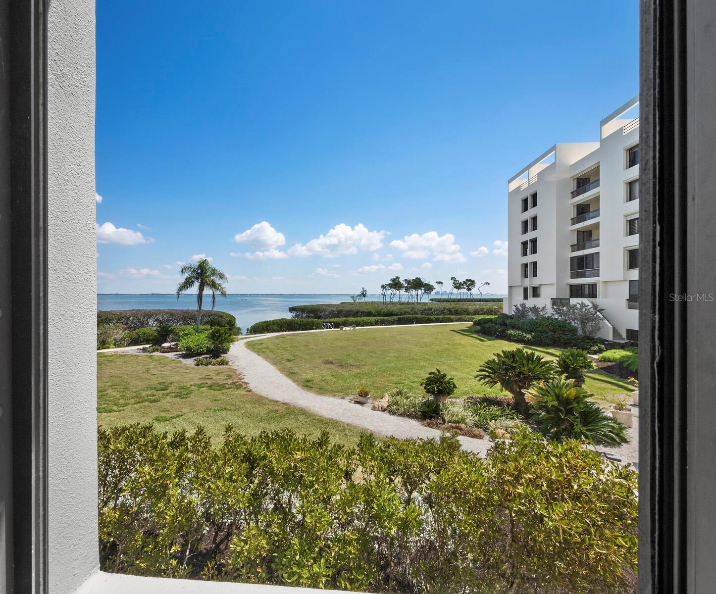 2020 HARBOURSIDE DR #417