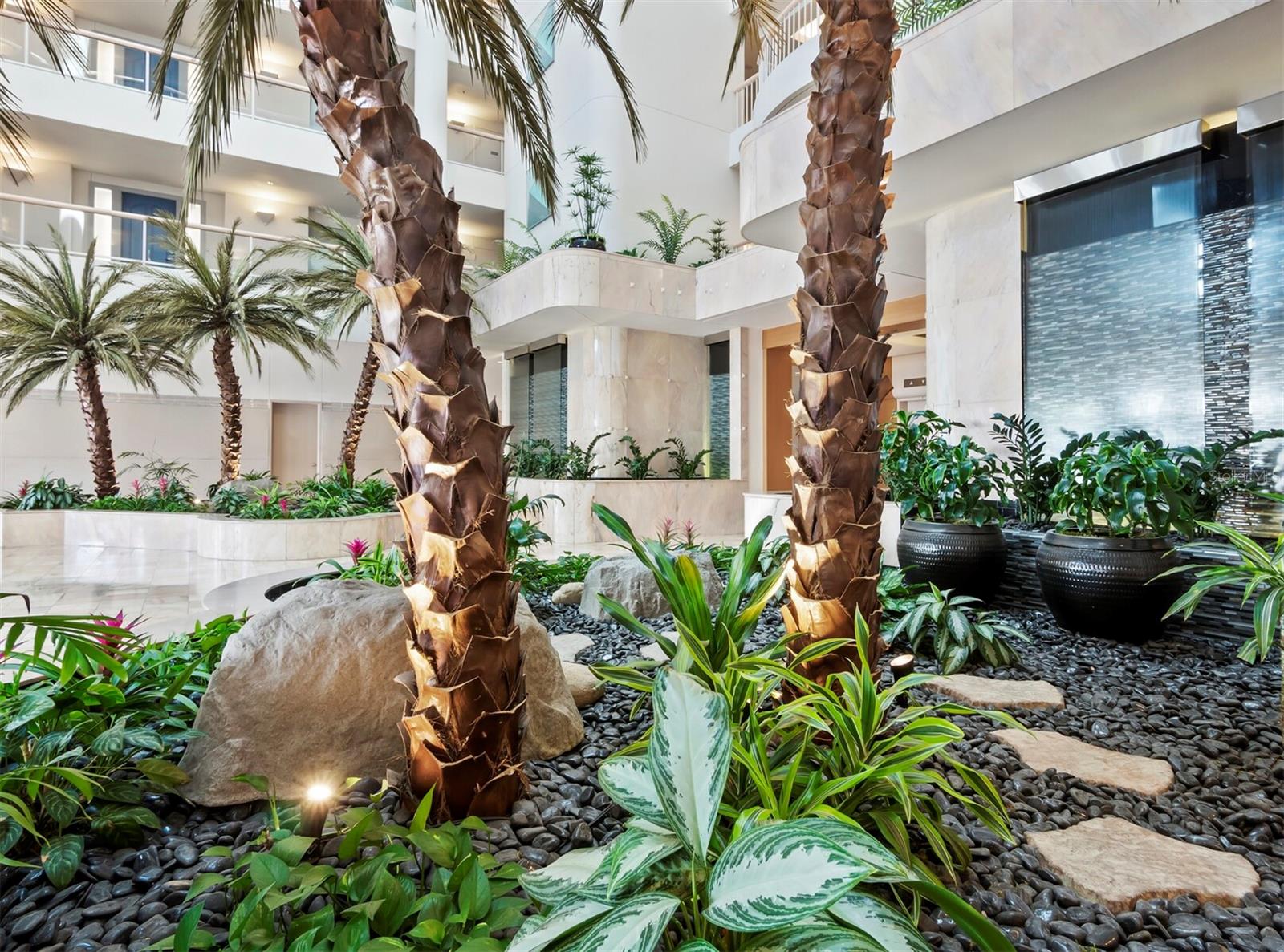 455 LONGBOAT CLUB RD #402