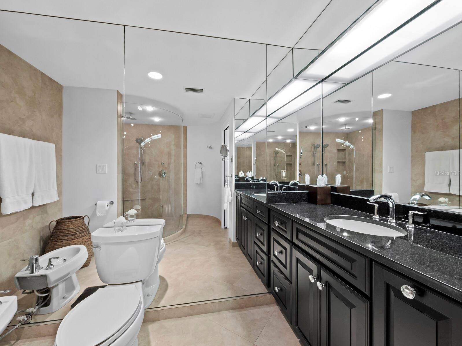 455 LONGBOAT CLUB RD #402