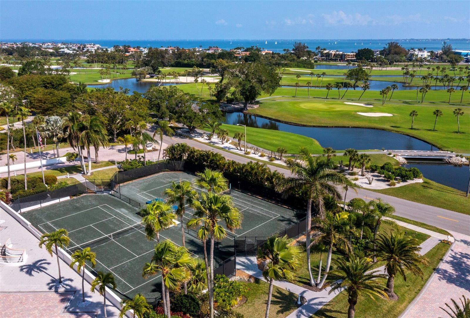 455 LONGBOAT CLUB RD #402