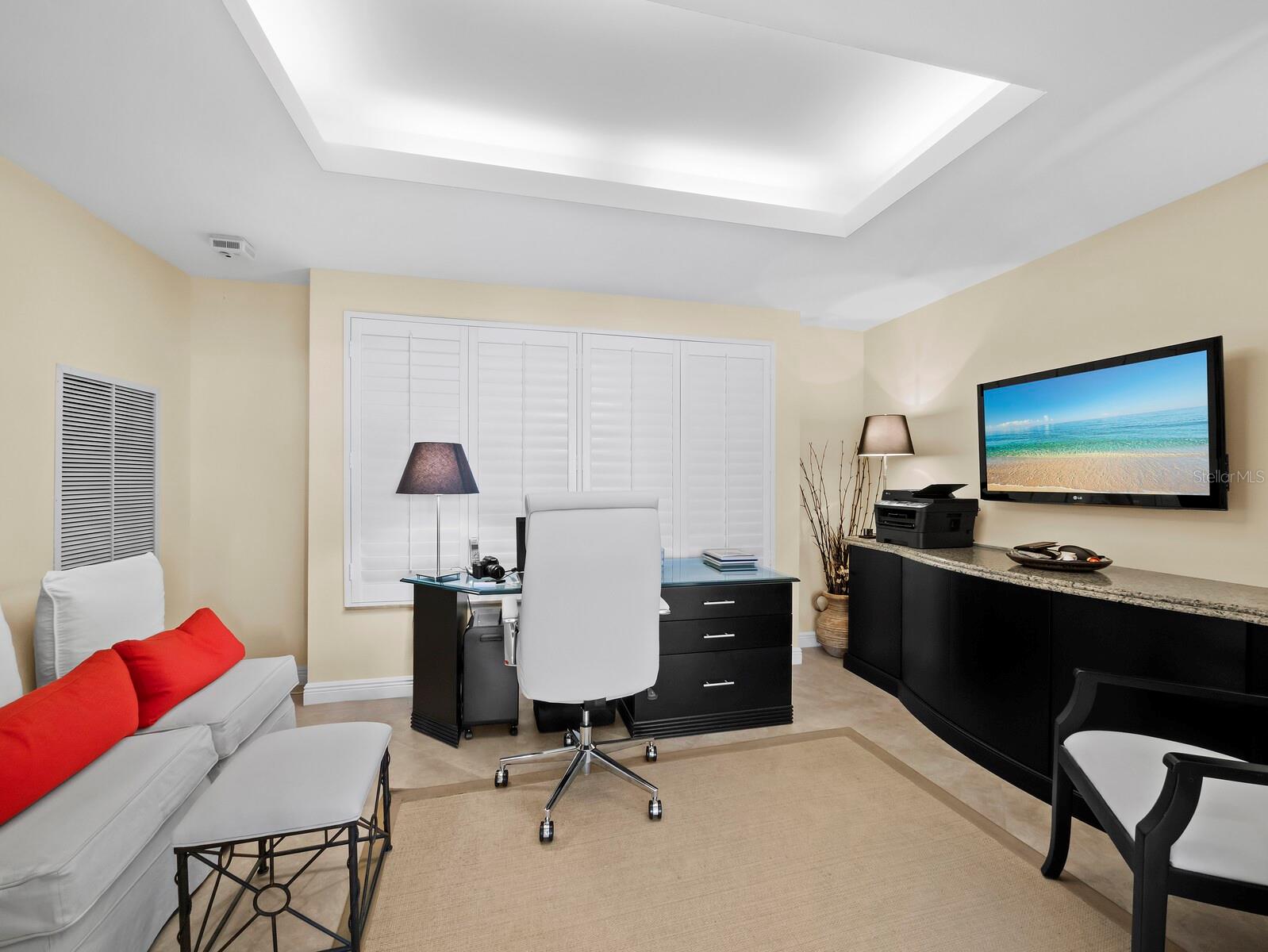 455 LONGBOAT CLUB RD #402