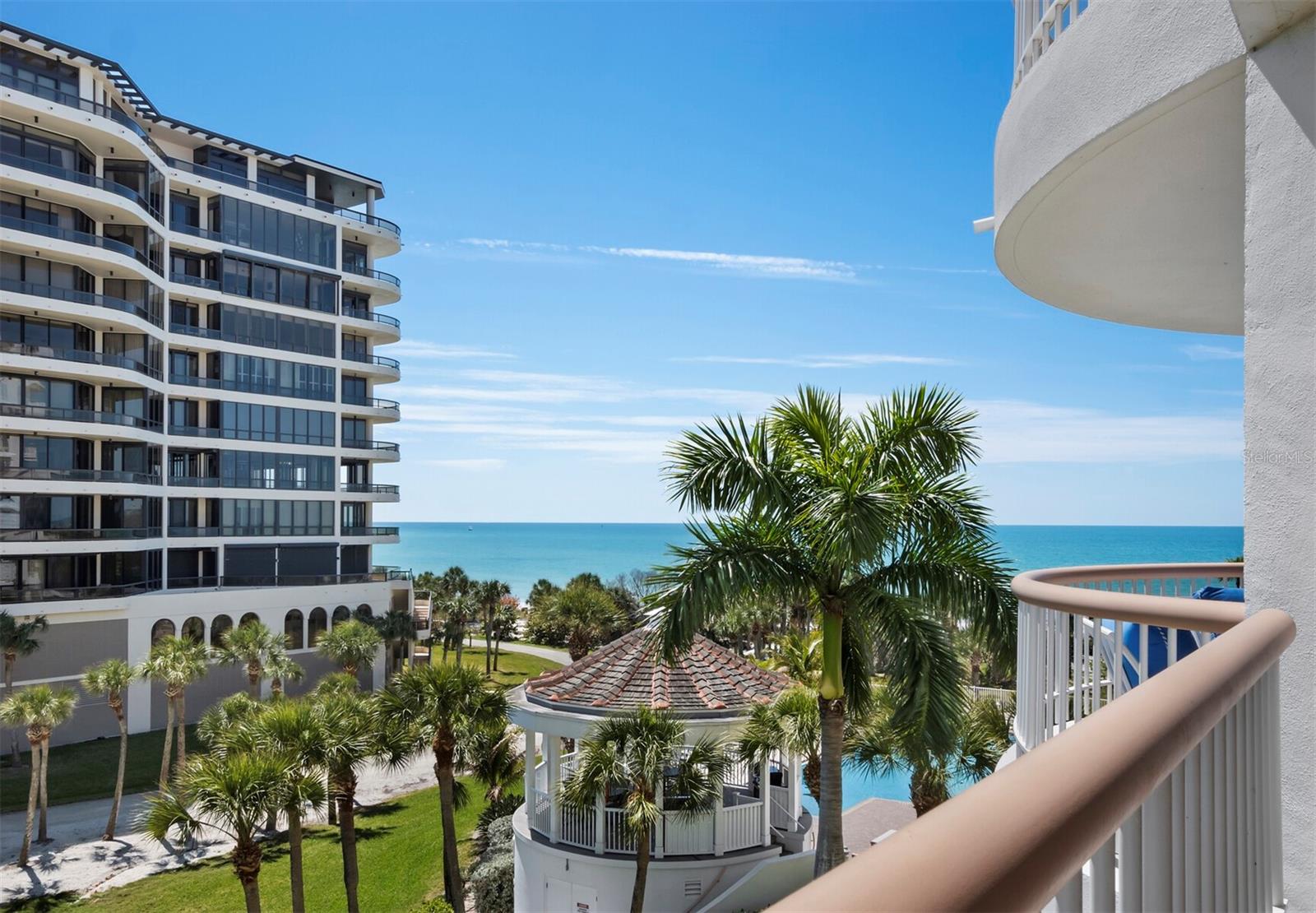 455 LONGBOAT CLUB RD #402