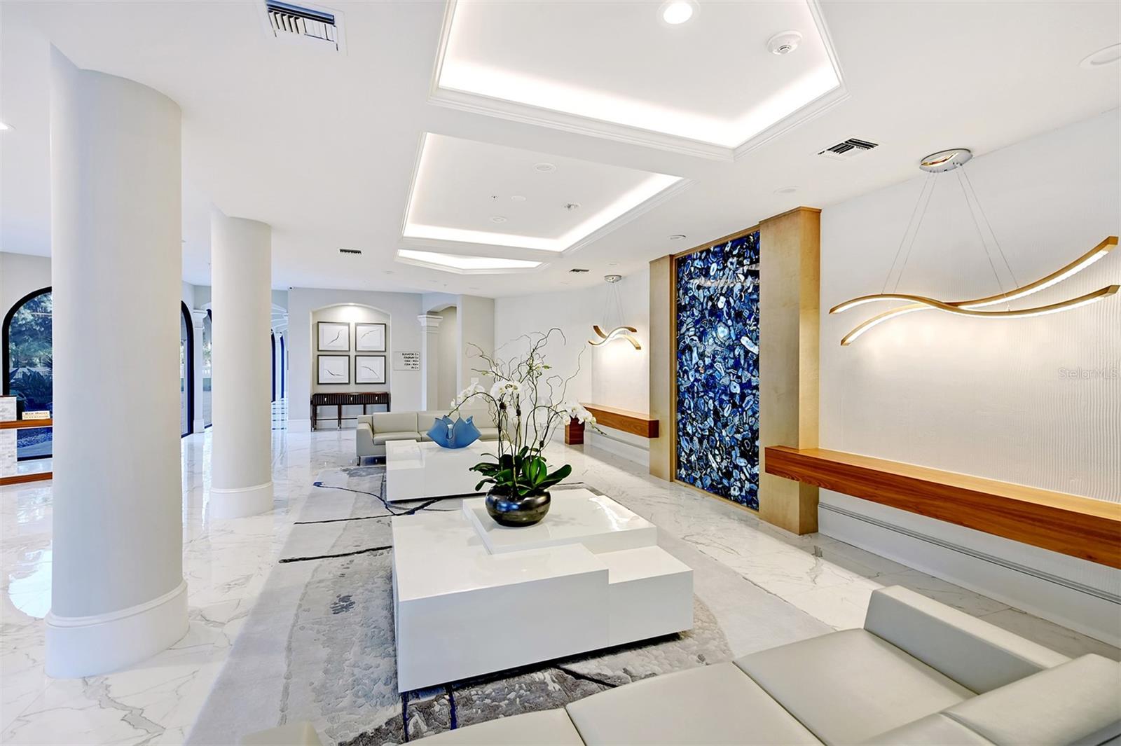 415 L AMBIANCE DR #A301