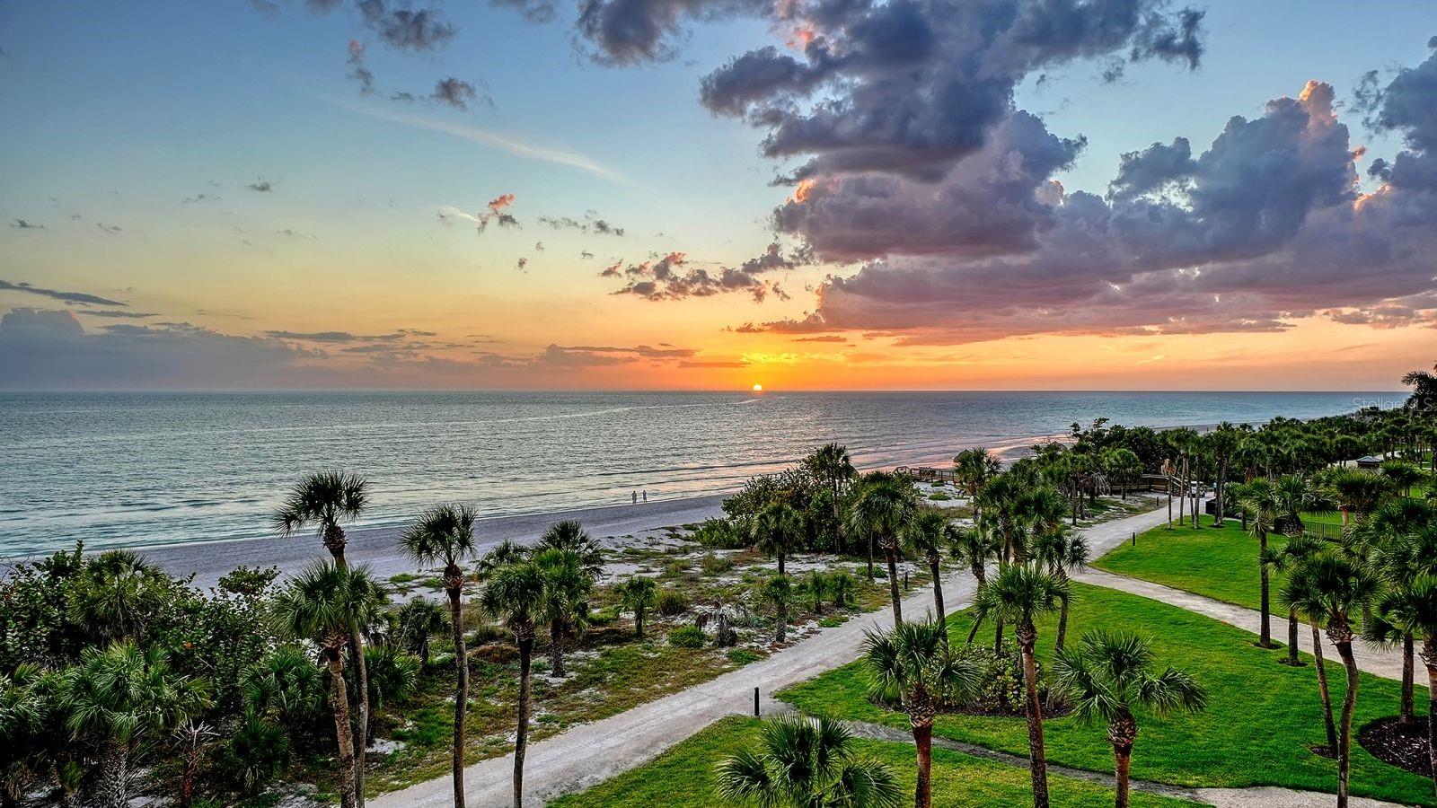 415 L AMBIANCE DR #A301