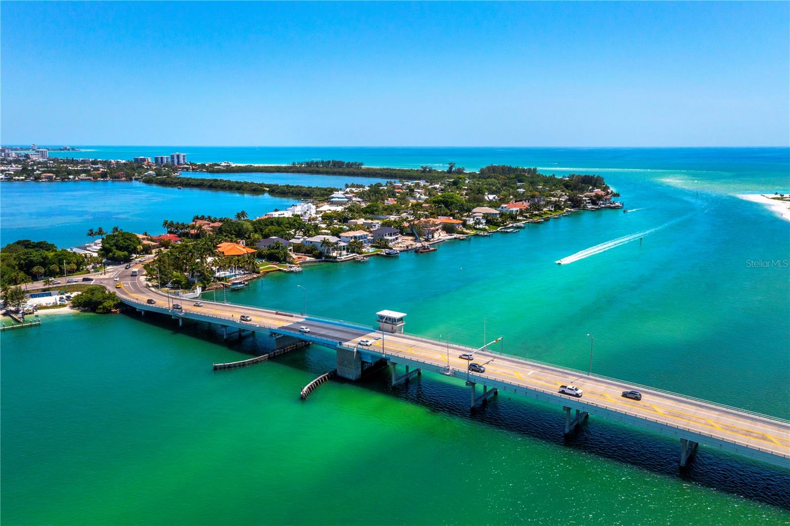 415 L AMBIANCE DR #A301