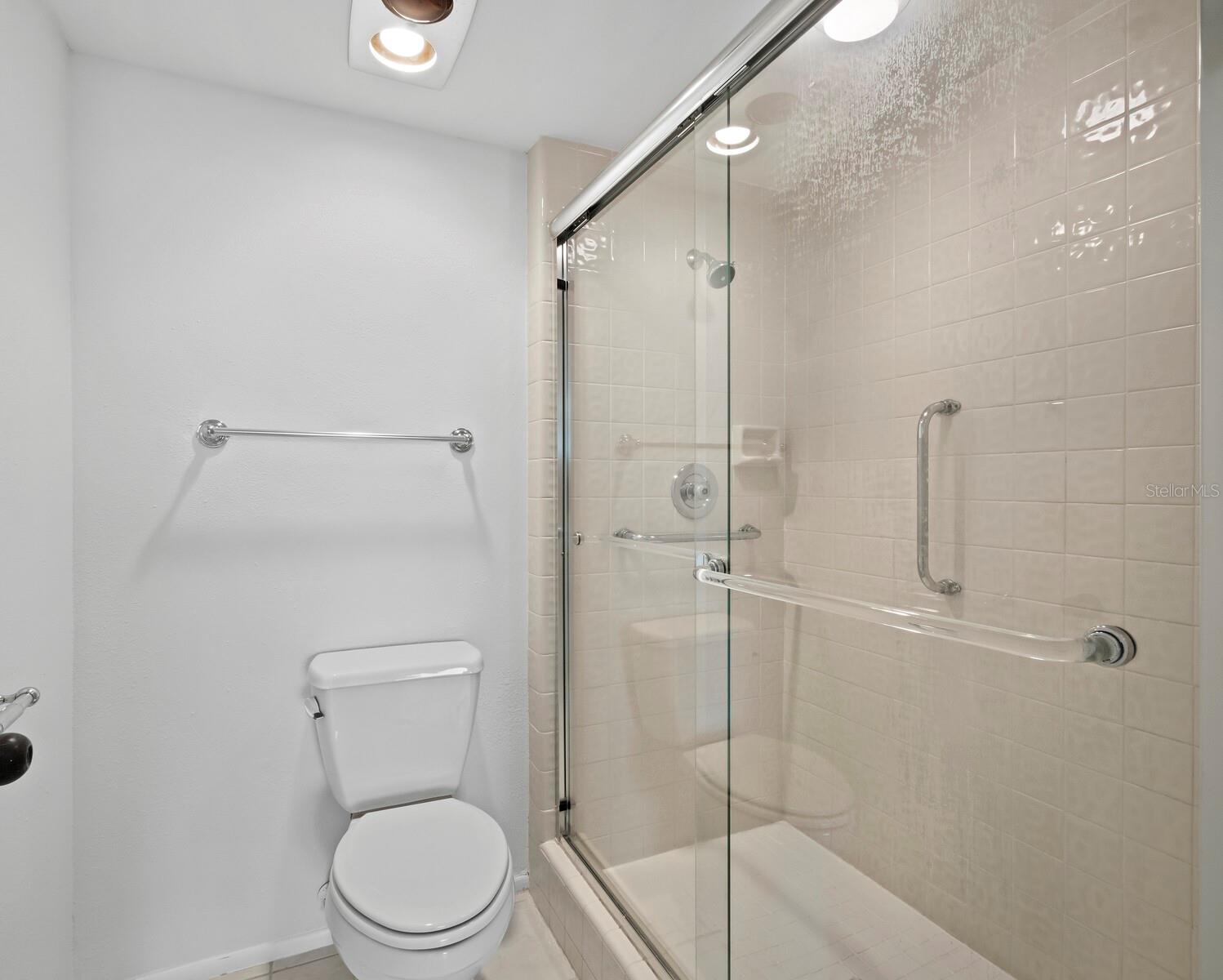 2020 HARBOURSIDE DR #457