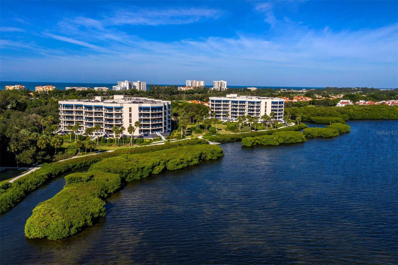 2020 HARBOURSIDE DR #457