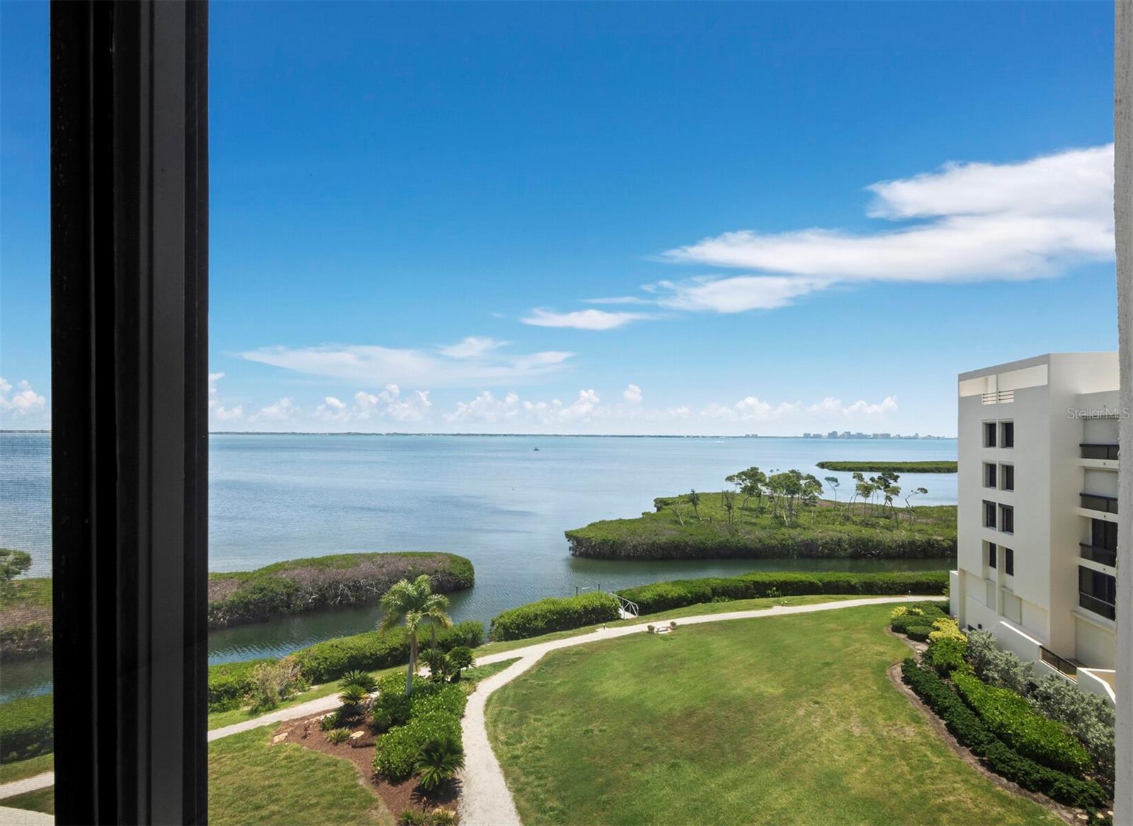 2020 HARBOURSIDE DR #457