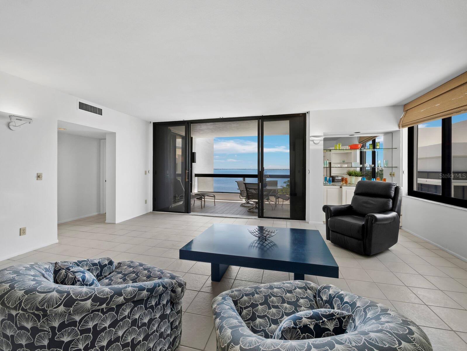 2020 HARBOURSIDE DR #457