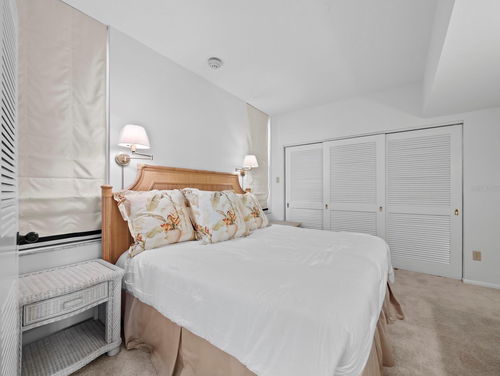 2020 HARBOURSIDE DR #457