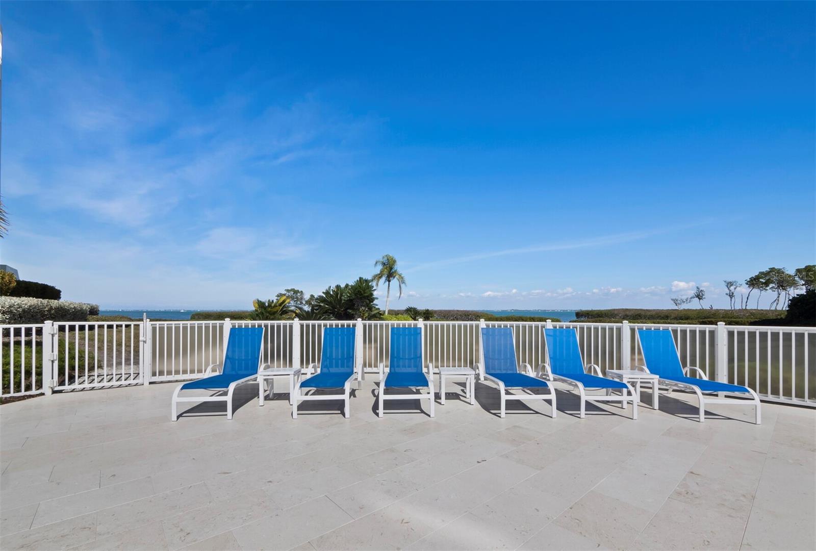 2020 HARBOURSIDE DR #457