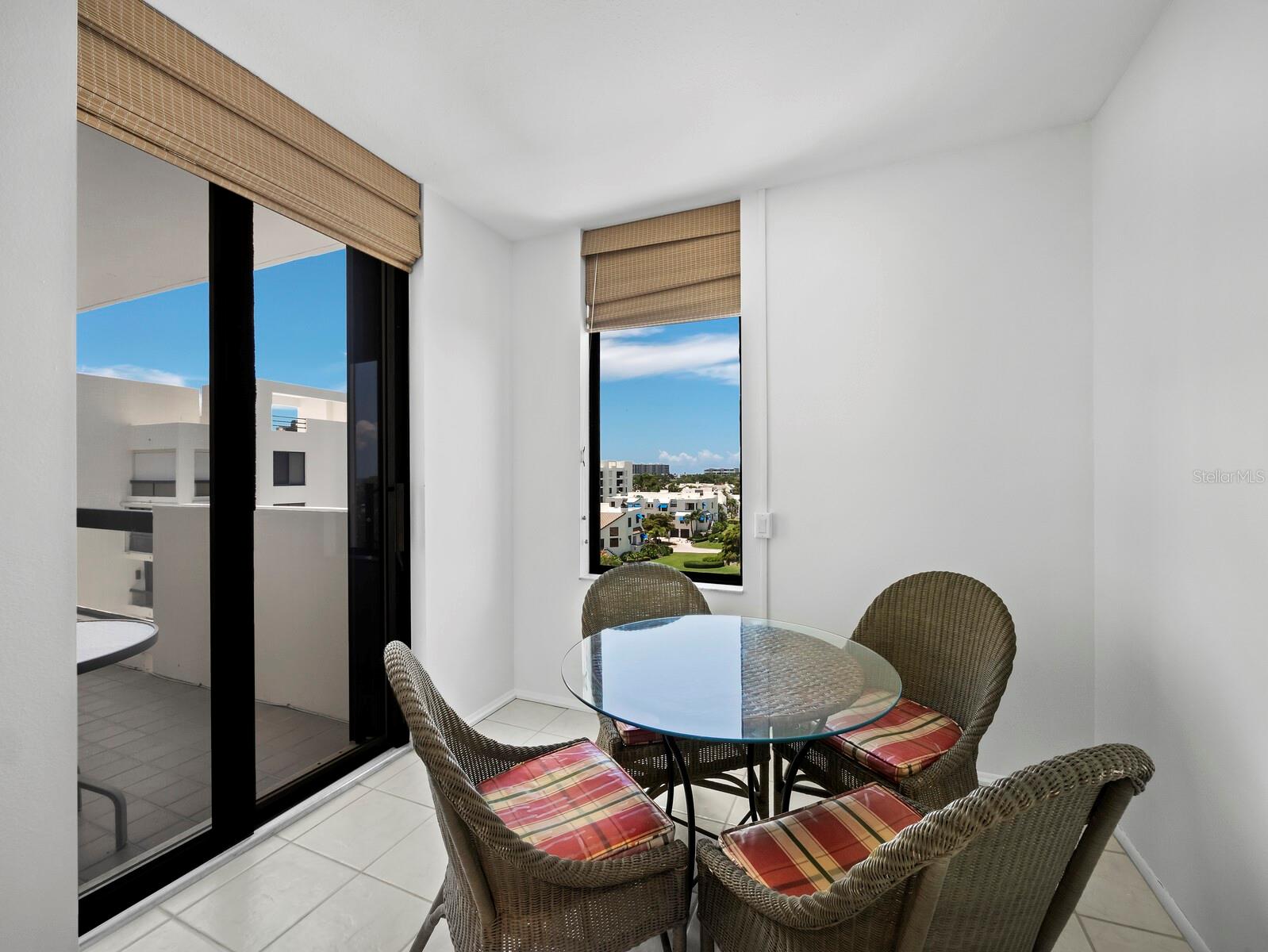 2020 HARBOURSIDE DR #457