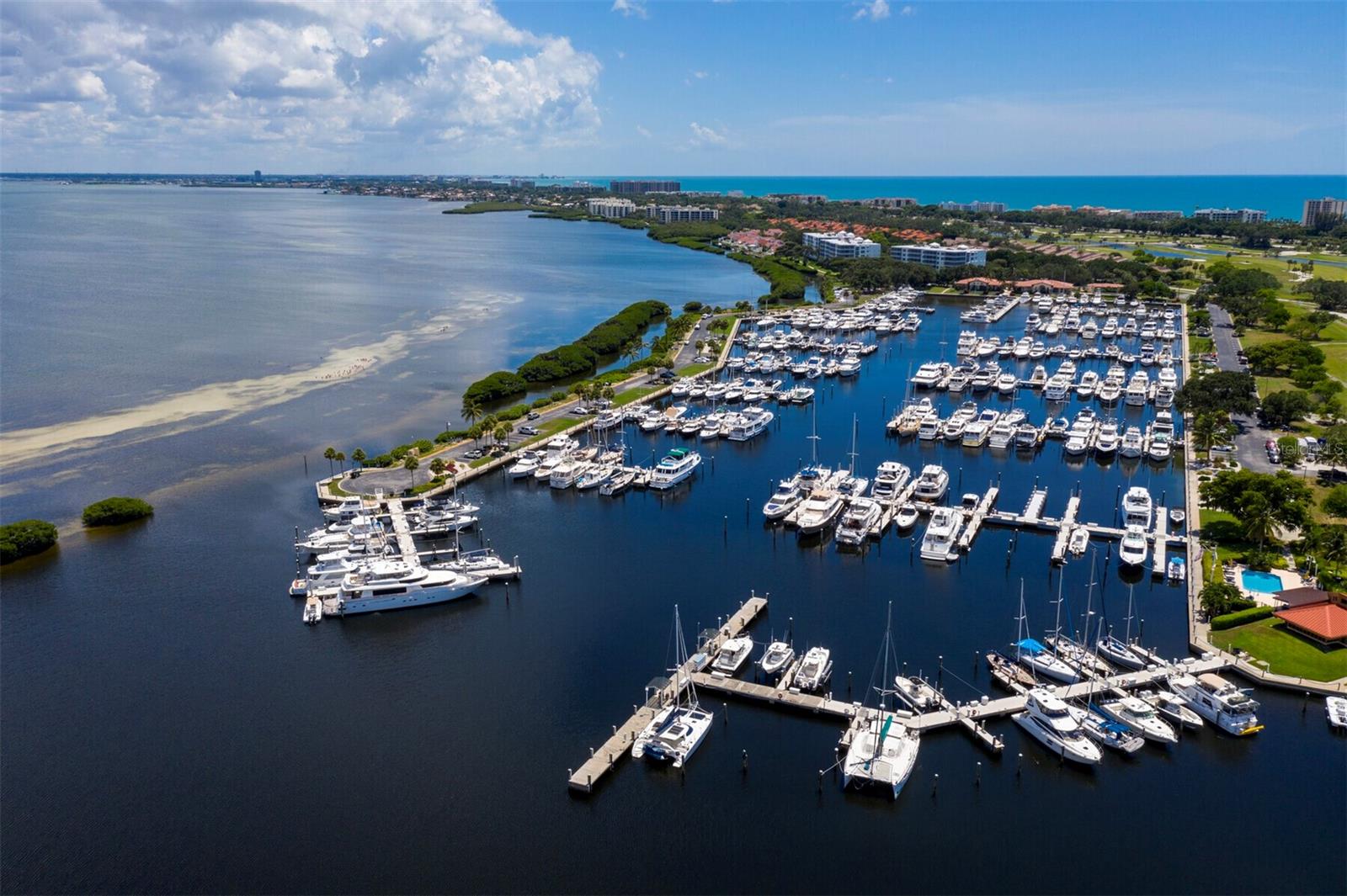 2020 HARBOURSIDE DR #457