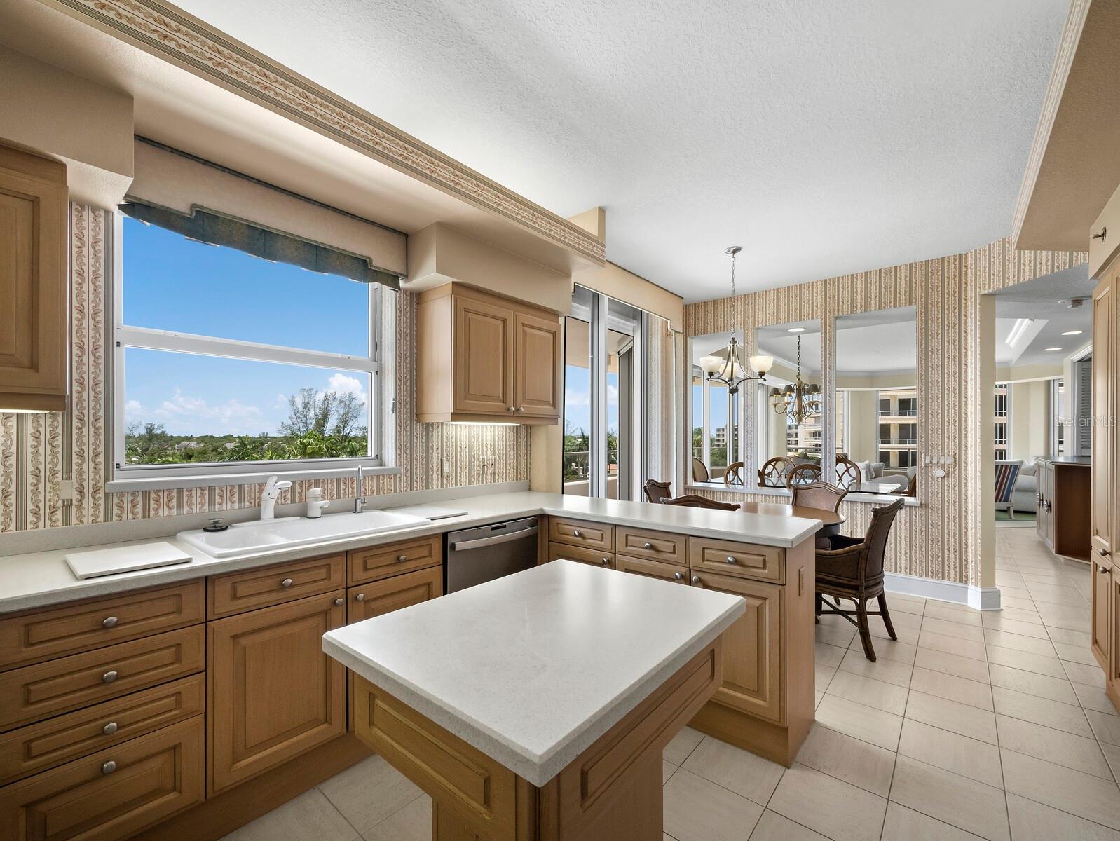 3040 GRAND BAY BLVD #232