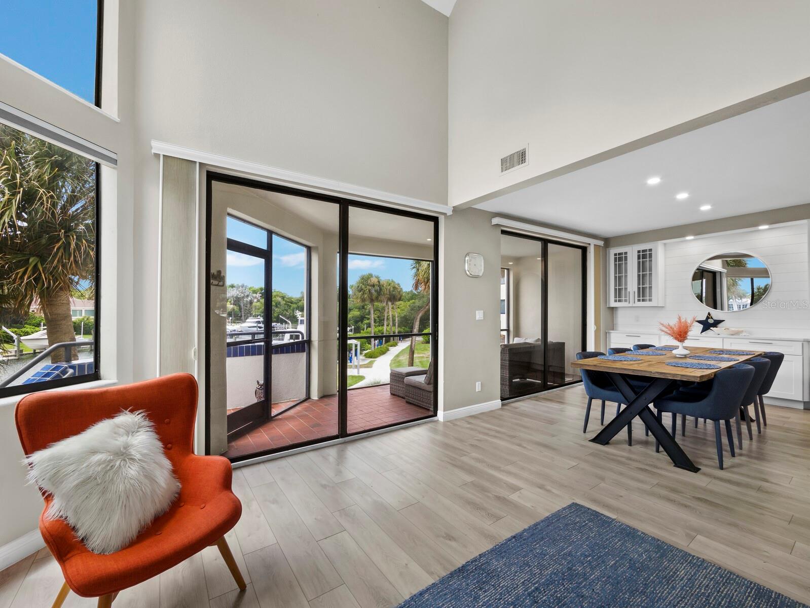 1906 HARBOURSIDE DR #304