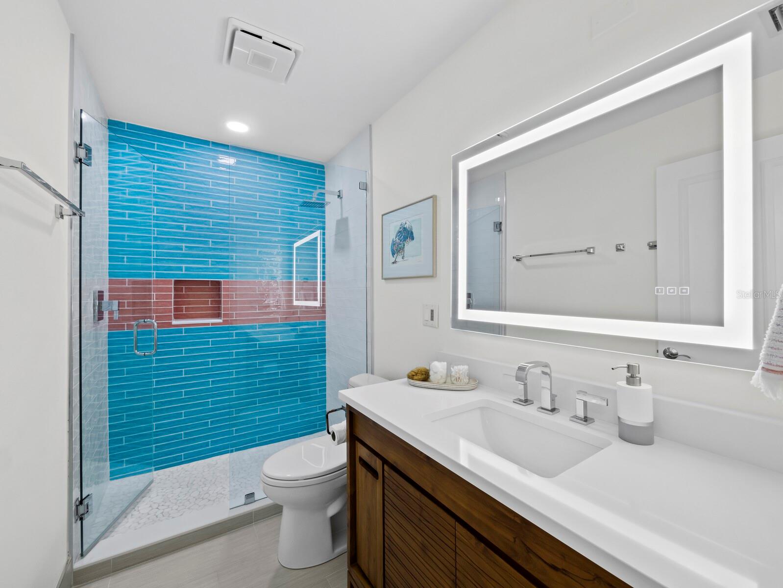 1906 HARBOURSIDE DR #304