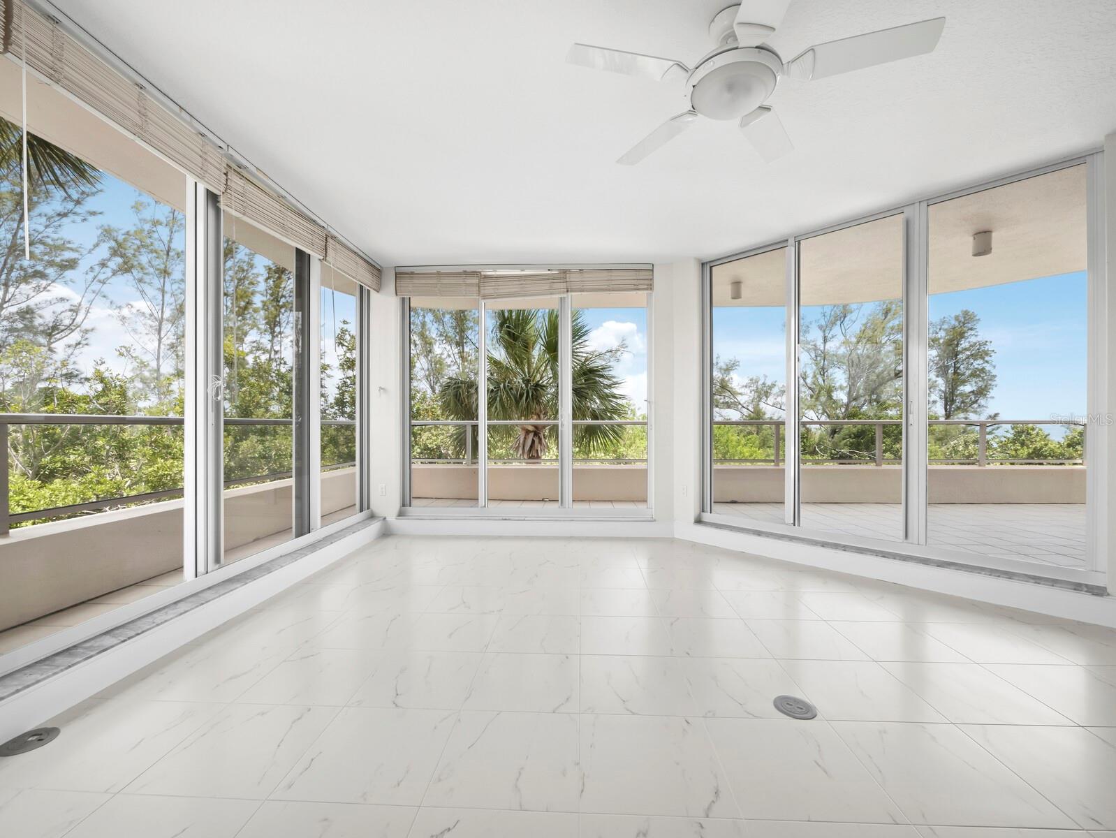 3080 GRAND BAY BLVD #512