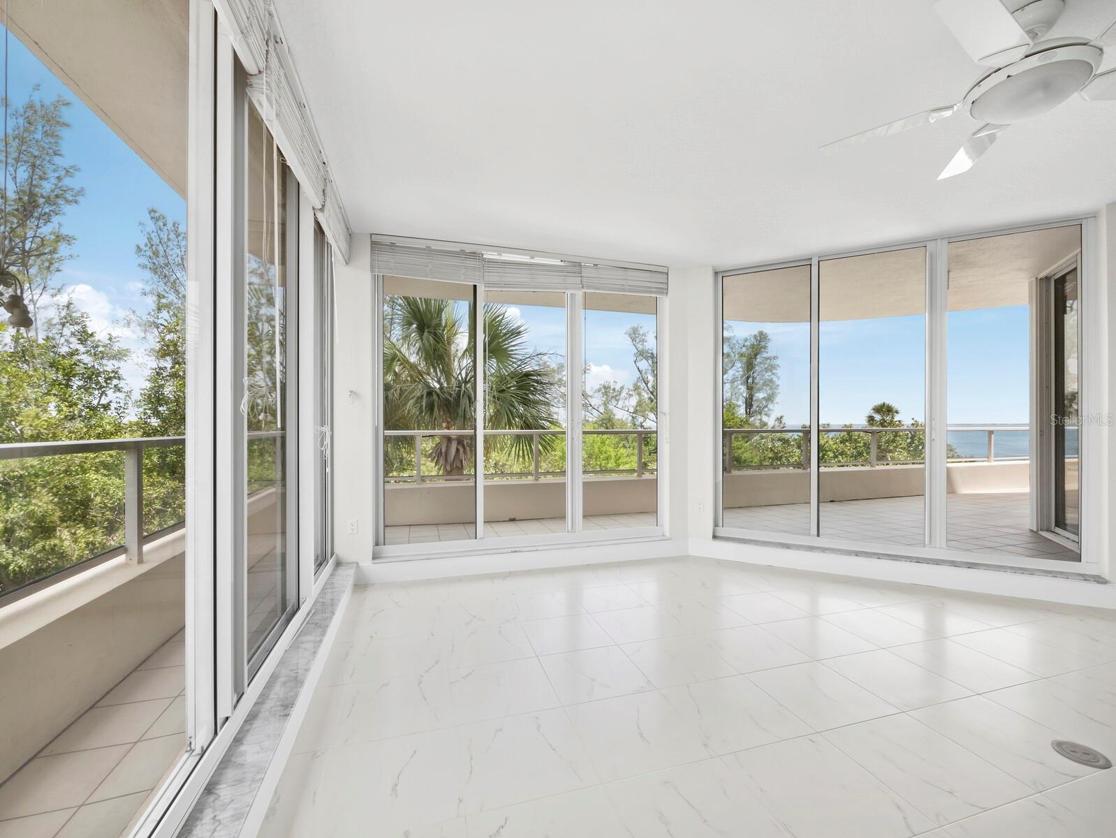 3080 GRAND BAY BLVD #512